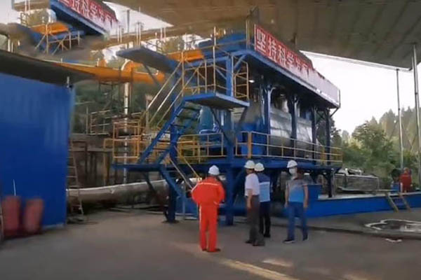 乌鲁木齐专业塑料炼油设备厂家